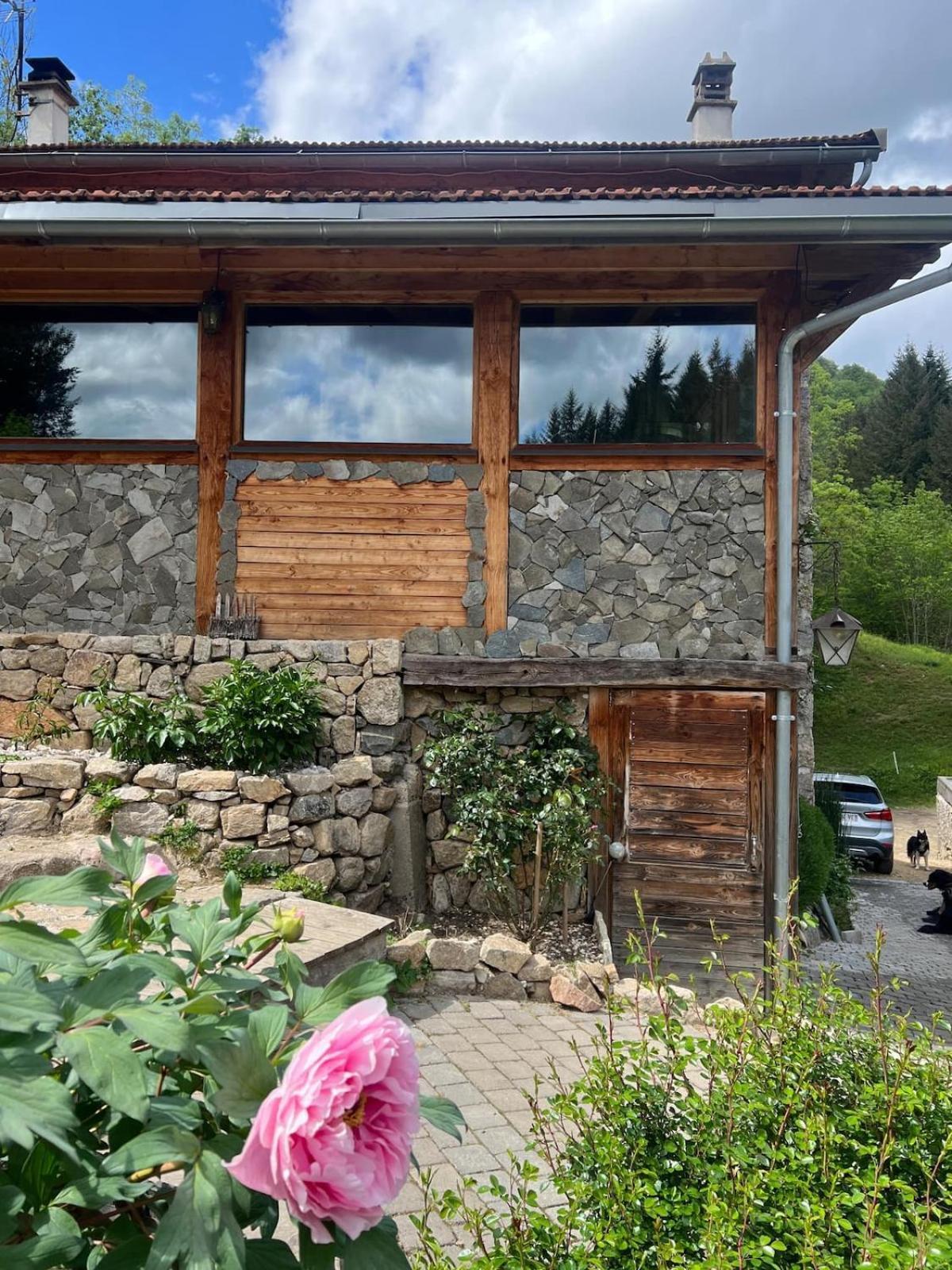 Maison Pres De La Dolce Via Avec Bain Norvegien Saint-Cierge-sous-le-Cheylard Luaran gambar